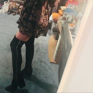 Dolce Vita Size 8.5 Over the Knee Zip Block Heel